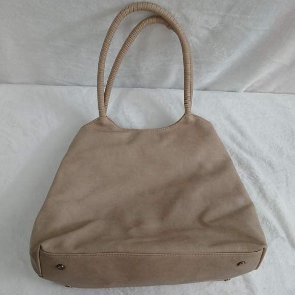 Antik Kraft Cream Shoulder Bag with Slouchy Silhouette - Picture 4 of 15